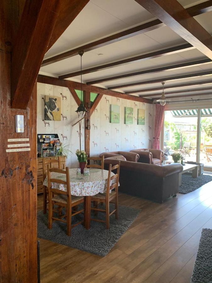 De Kaagse Koe Bed & Breakfast Huigsloot